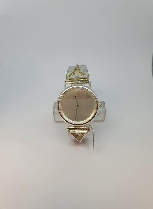 zilveren-horloge-699-1640100775.jpg